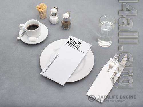 Menu on Diner Table Mockup 213112671